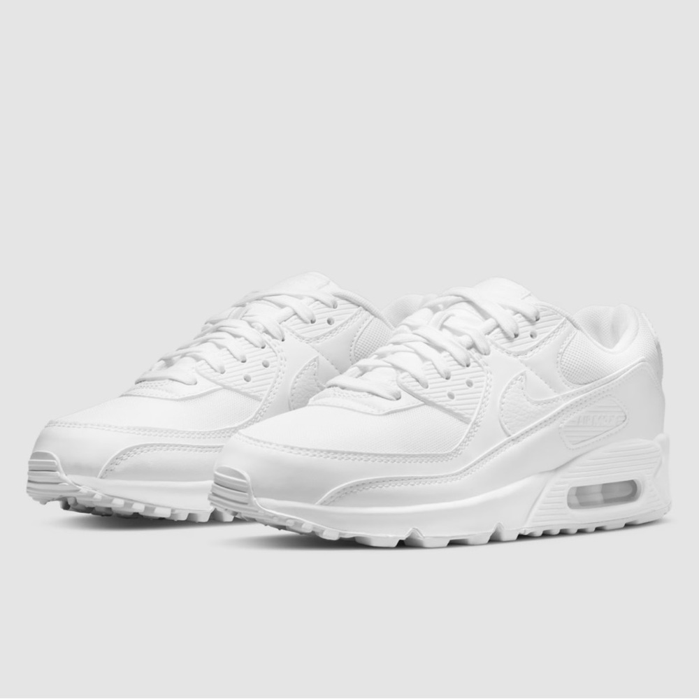 Nike Air Max 90 Women’s Classic White Sneakers